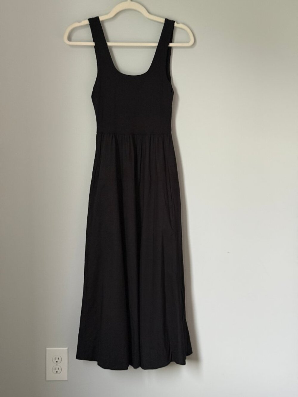 Everlane Black Stretch tank maxi dress pockets XS